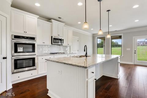 2530 Lake Erma Dr, Hampton, GA 30228 photo 4