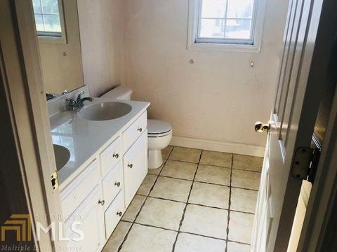 129 Moss Pointe Dr, Mcdonough, GA 30253 photo 10