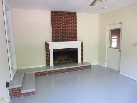 4577 E Hall, Gainesville, GA 30507 photo 3