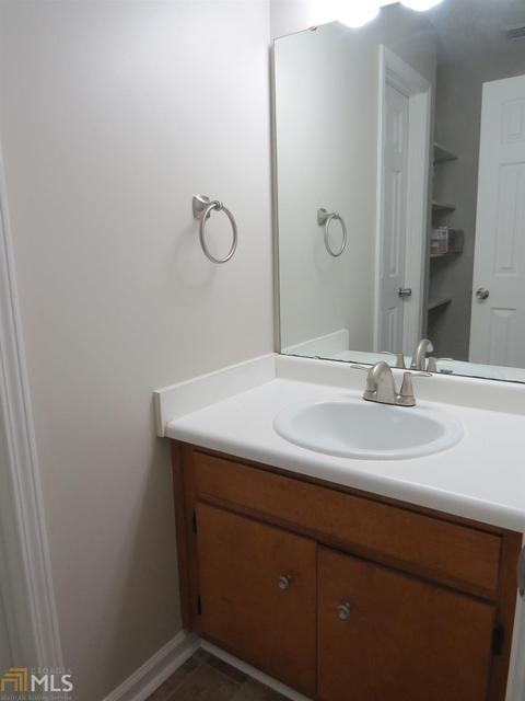 217 E Silver Shoals Rd, Toccoa, GA 30577 photo 4