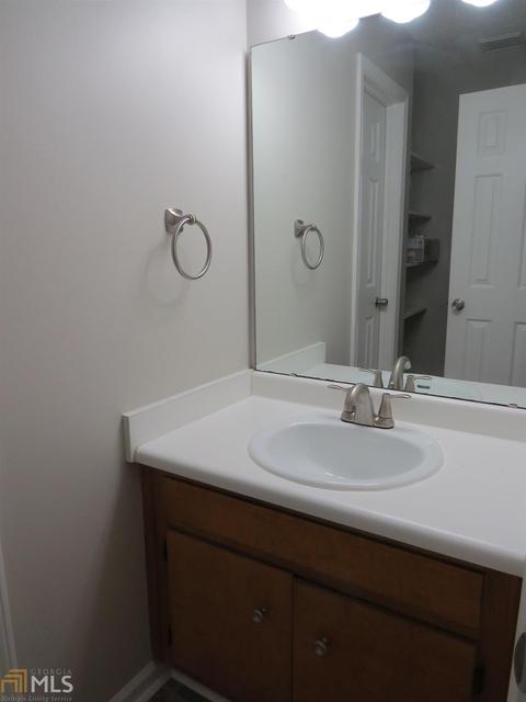 217 E Silver Shoals Rd, Toccoa, GA 30577 photo 3