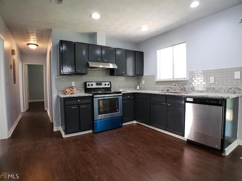 6141 Fieldcrest Dr, Morrow, GA 30260 photo 4