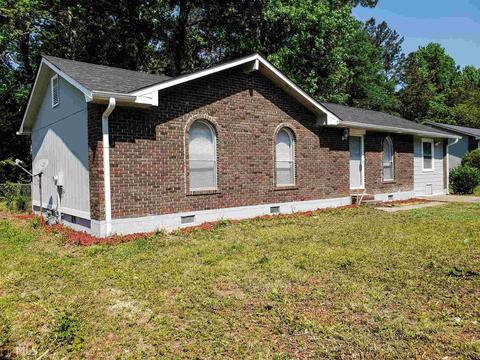 6141 Fieldcrest Dr, Morrow, GA 30260 photo 1