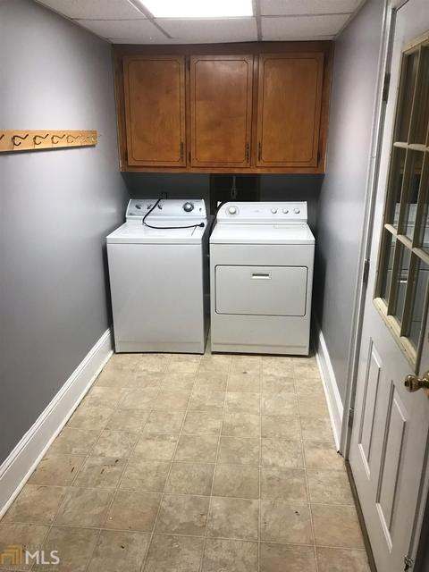 158 Ridgeway St, Winder, GA 30680 photo 9