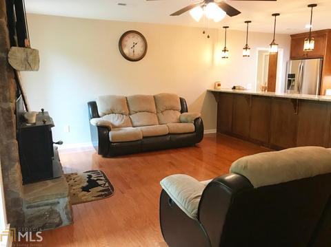 719 Sherwood St, Toccoa, GA 30577 photo 5