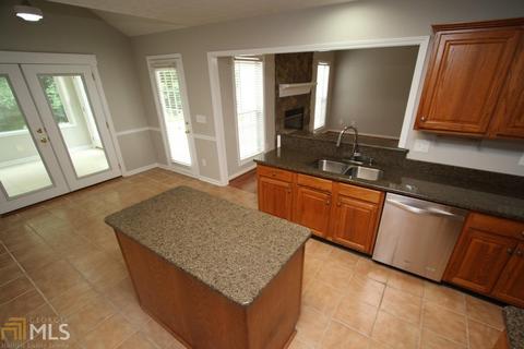 101 Highland Pointe Dr, Lagrange, GA 30240 photo 4