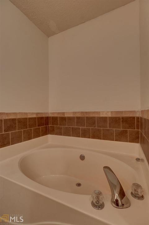155 Summer Walk Dr, Covington, GA 30016 photo 17