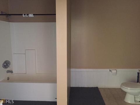 285 E Main St, Forsyth, GA 31029 photo 9