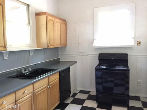 285 E Main St, Forsyth, GA 31029 photo 2
