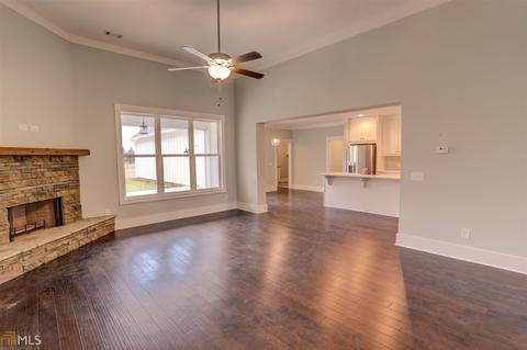 884 Smith Mill Rd, Winder, GA 30680 photo 4