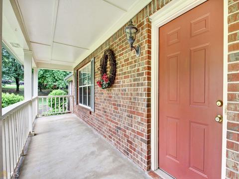 189 Hayes Cir, Rex, GA 30273 photo 3