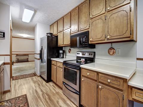 189 Hayes Cir, Rex, GA 30273 photo 9