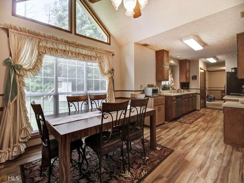 189 Hayes Cir, Rex, GA 30273 photo 11