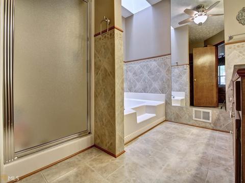 189 Hayes Cir, Rex, GA 30273 photo 17