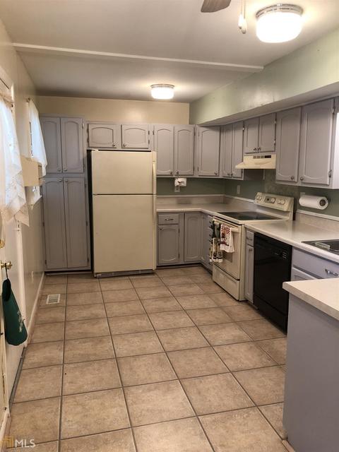 6377 Lanier Rd, Morrow, GA 30260 photo 7