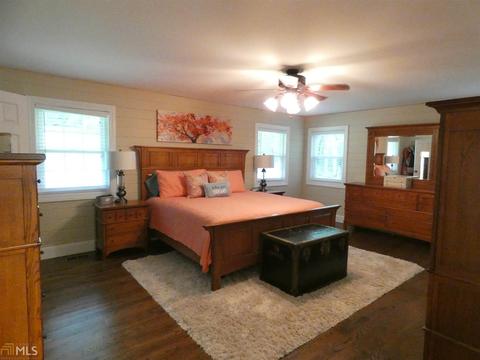 739 Lovers Ln, Toccoa, GA 30577 photo 13