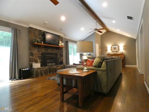 739 Lovers Ln, Toccoa, GA 30577 photo 7