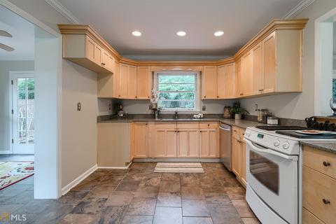3795 Longview Dr, Chamblee, GA 30341 photo 17