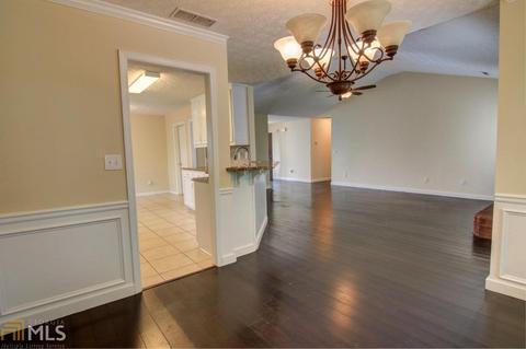 370 Fieldstone Ln, Covington, GA 30016 photo 13