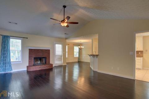 370 Fieldstone Ln, Covington, GA 30016 photo 6