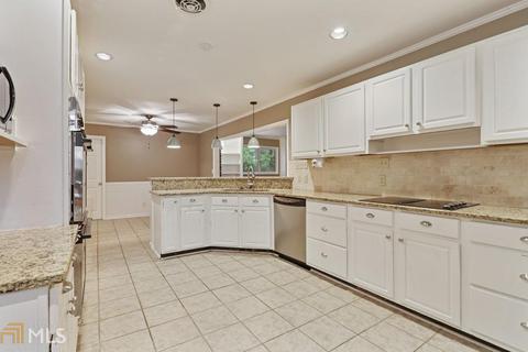 3648 Cold Spring Ln, Chamblee, GA 30341 photo 3