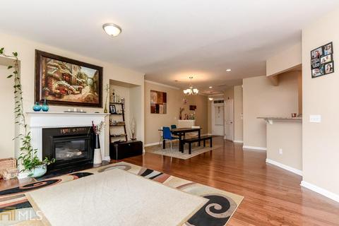 3925 Madison Bridge Dr, Suwanee, GA 30024 photo 2