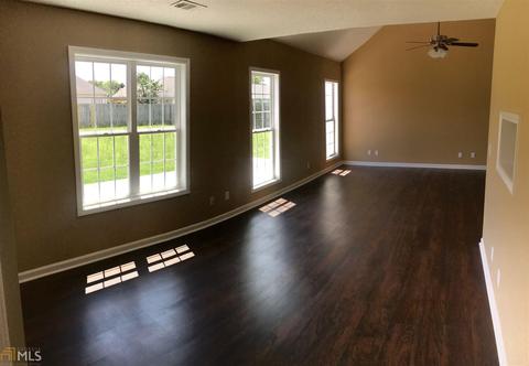 109 Luster Ct, Warner Robins, GA 31088 photo 3