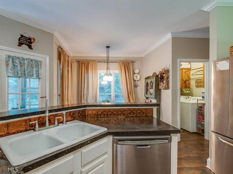 90 Clearview Cir, Mcdonough, GA 30253 photo 13