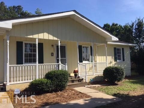 405 E Wright St, Winder, GA 30680 photo 2