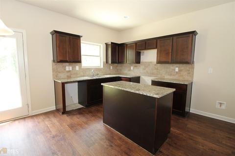 320 Silver Willow Walk, Covington, GA 30016 photo 2