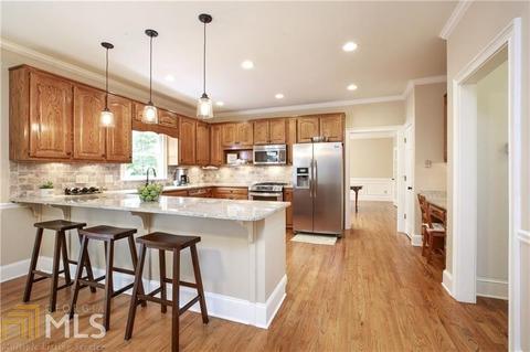 495 Saddlebrook Dr, Roswell, GA 30075 photo 8