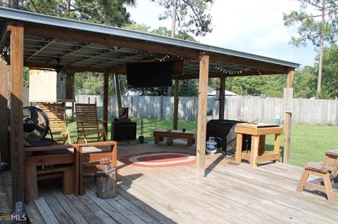 212 Academy Dr, Lyons, GA 30436 photo 8