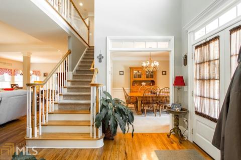 8910 Forest Path Dr, Gainesville, GA 30506 photo 5