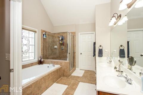 8910 Forest Path Dr, Gainesville, GA 30506 photo 21