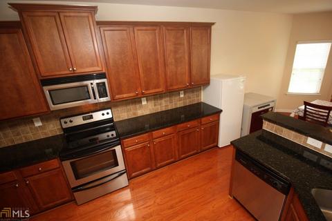 404 N Pointe Dr, Lagrange, GA 30241 photo 7