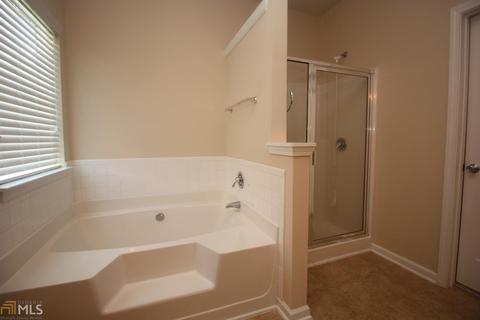 404 N Pointe Dr, Lagrange, GA 30241 photo 11