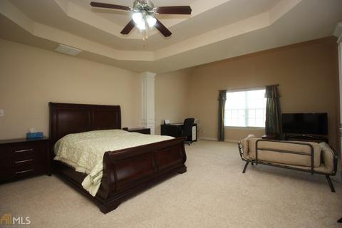 404 N Pointe Dr, Lagrange, GA 30241 photo 8