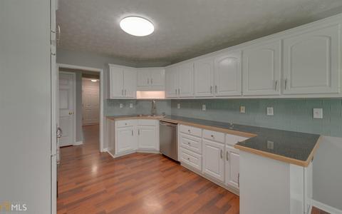 130 Sears Cir, Covington, GA 30016 photo 7
