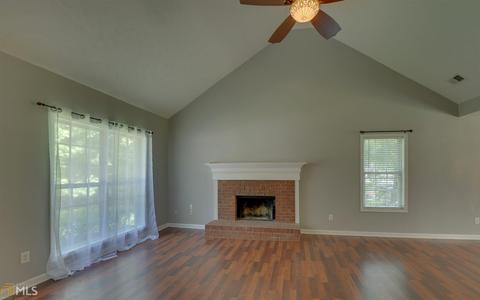130 Sears Cir, Covington, GA 30016 photo 3