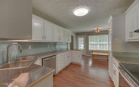 130 Sears Cir, Covington, GA 30016 photo 8