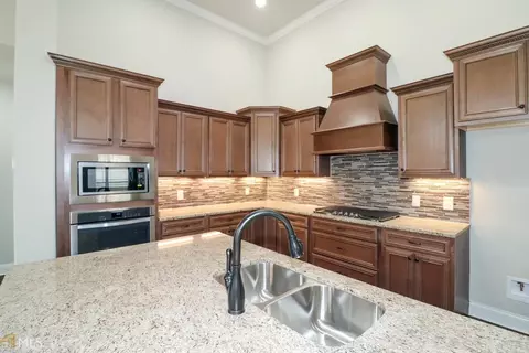 202 Sidney David St, Warner Robins, GA 31088 photo 8