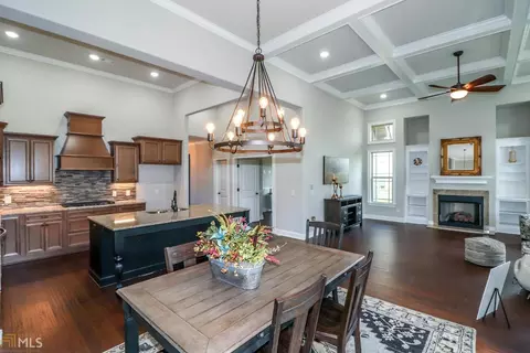 202 Sidney David St, Warner Robins, GA 31088 photo 3