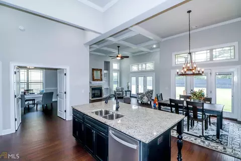 202 Sidney David St, Warner Robins, GA 31088 photo 5