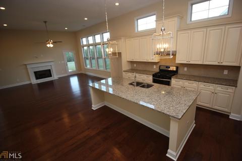 376 Linman Dr, Lagrange, GA 30241 photo 2