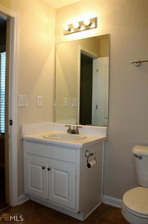 1086 Sutherland Dr, Winder, GA 30680 photo 14