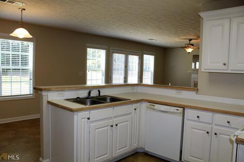 1086 Sutherland Dr, Winder, GA 30680 photo 12