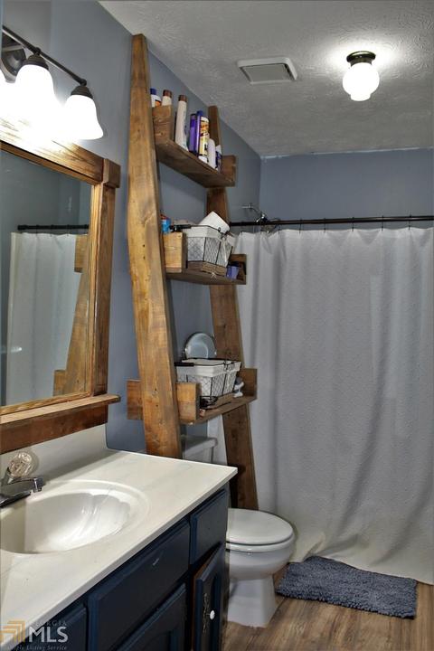 173 Settle St, Winder, GA 30680 photo 9