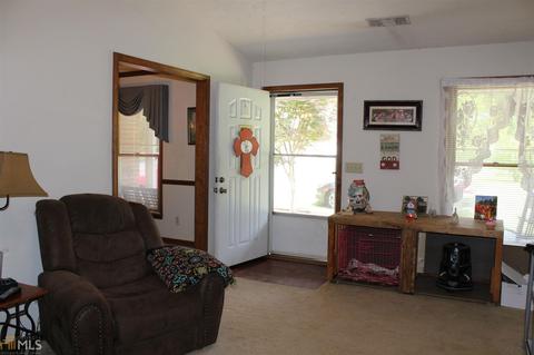 173 Settle St, Winder, GA 30680 photo 4