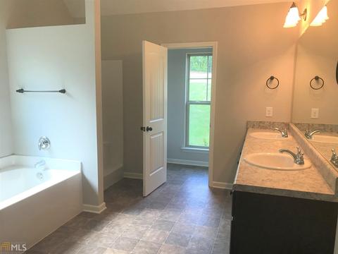 409 Jasmine Cir, Lagrange, GA 30241 photo 12