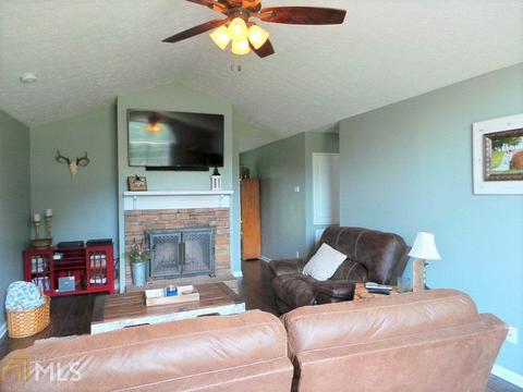 404 Hampton Green Dr, Lagrange, GA 30240 photo 3